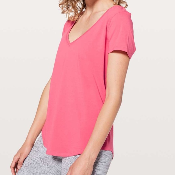 Lululemon Love Tee V--Avalon Graphic (6) - Picture 14 of 15